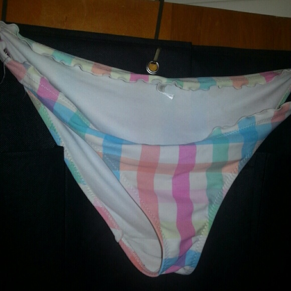 Bathing suit - Picture 2 of 2