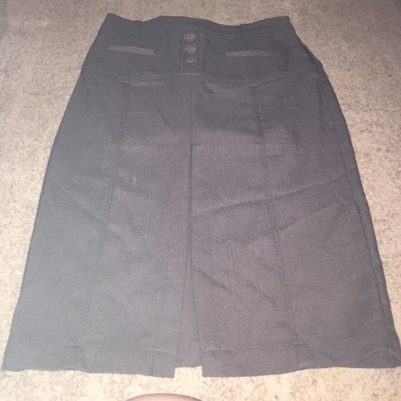 Cute Pencil Skirt - Picture 2 of 4