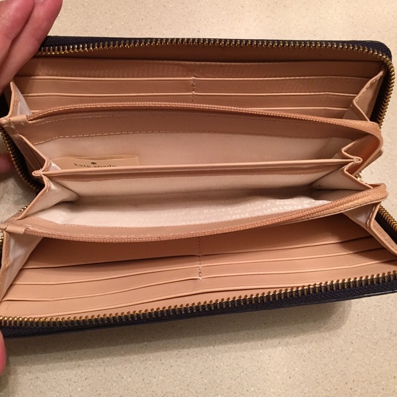 Kate Spade Wallet - Picture 2 of 3