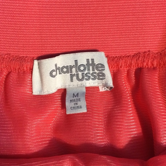 Coral skirt - Picture 3 of 3