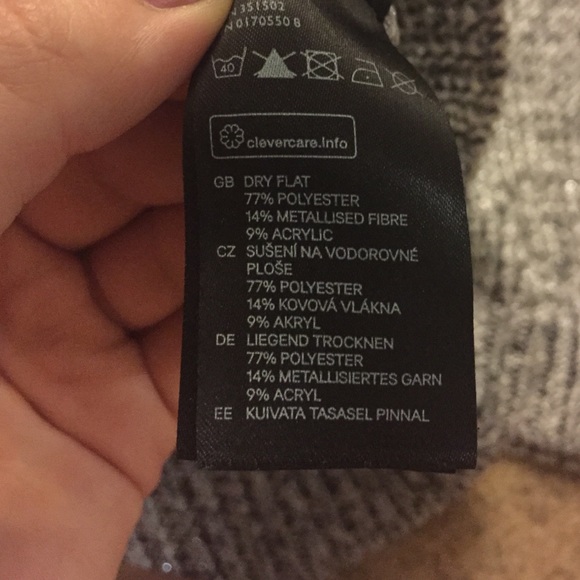 💝HP 10-8-16💝Cute Sweater - Picture 3 of 4