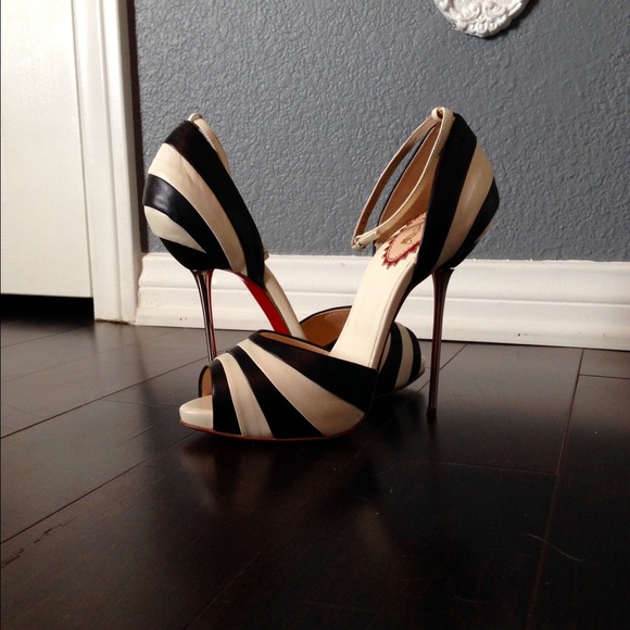 Anniversary Armadillo Bride stripe metal stiletto