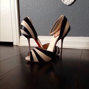 Anniversary Armadillo Bride stripe metal stiletto