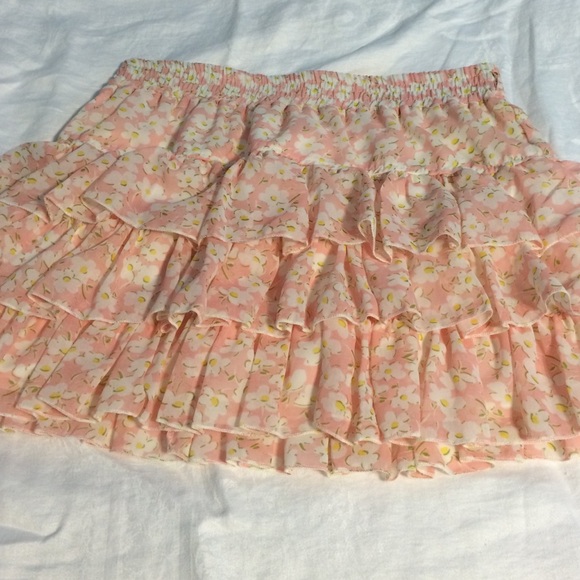 Ruffle skirt