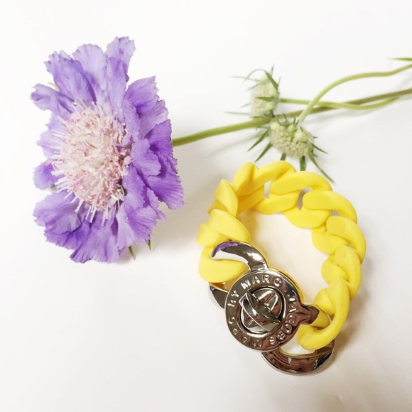Marc by Marc Jacobs bracelet. Yellow and silver.