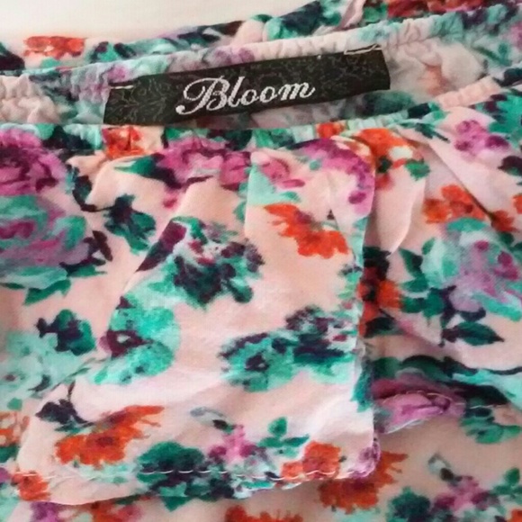 Romper - Picture 2 of 4