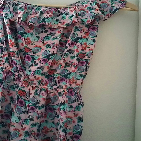 Romper - Picture 3 of 4