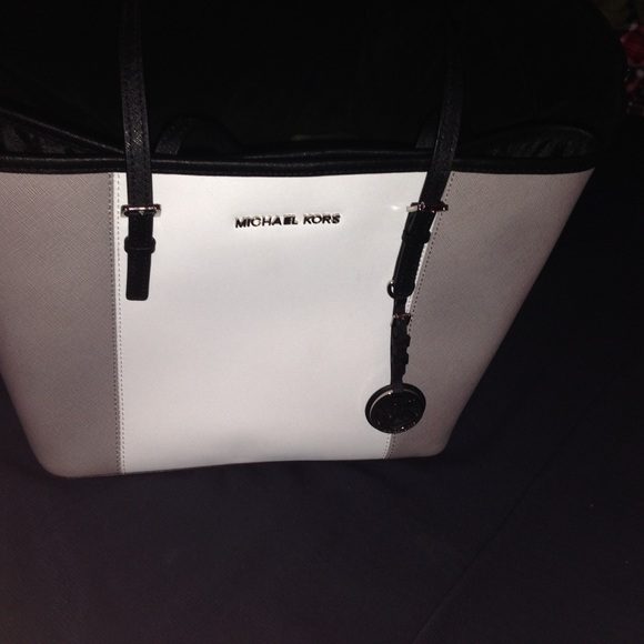 FOR SAMIIRAXO! Do not buy!!