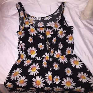 Daisy romper not urban