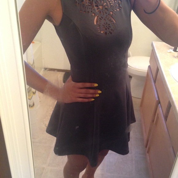 H&M Grey Fit & Flare party dress w/ laser cut - Picture 4 of 4