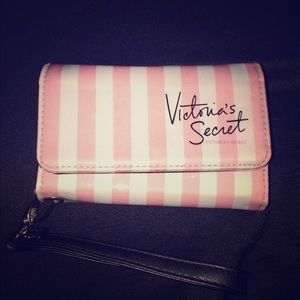 Victoria's Secret iPhone wallet wristlet