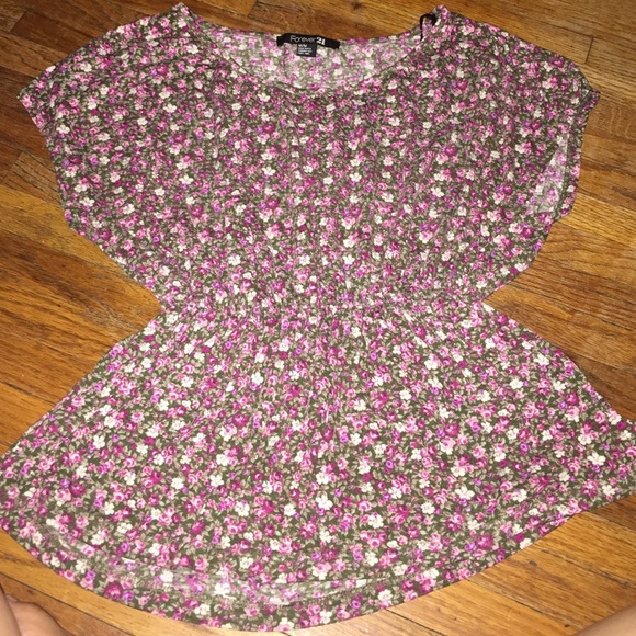 Peplum shirt 💚