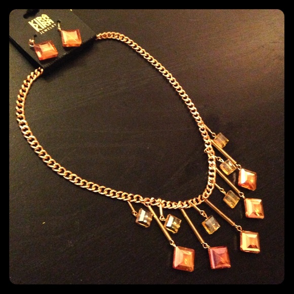 Orange and gold glamorous necklace set