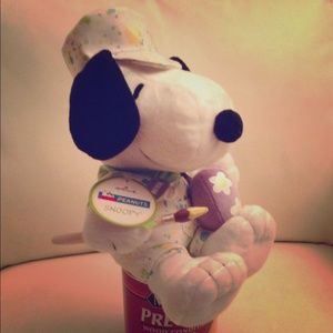 Hallmark Snoopy Easter Egg Painter Plush