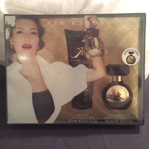 Kim Kardashian body lotion & perfume set