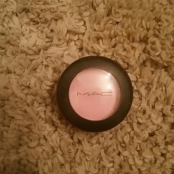 MAC eyeshadow