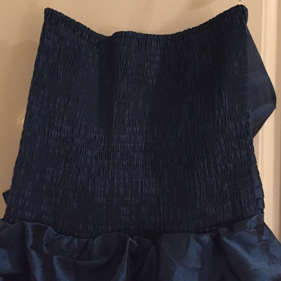 Short Blue Ruffled Dress - Picture 4 of 4