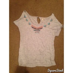 shirt from pacsun w/ cut out sleeves, super cute!