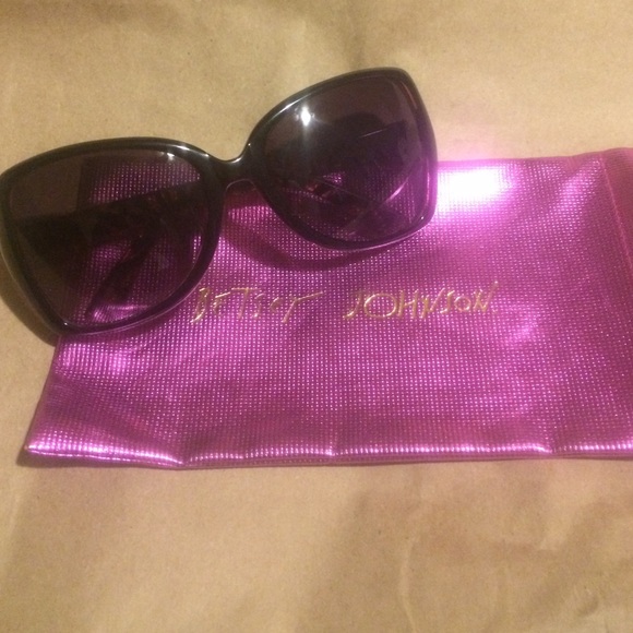 Betsey Johnson sunglasses