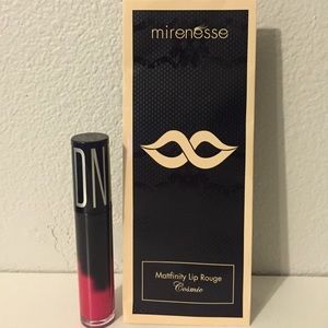 Mirenesse mattfinity lip rouge Cosmic - Sydney