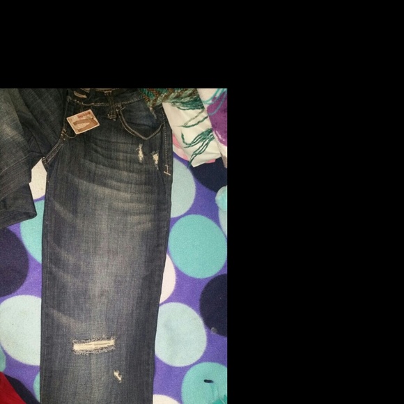 Capris - Picture 2 of 2