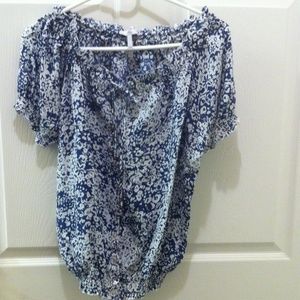 Joie navy floral blouse XS. 100%Silk (not poly)