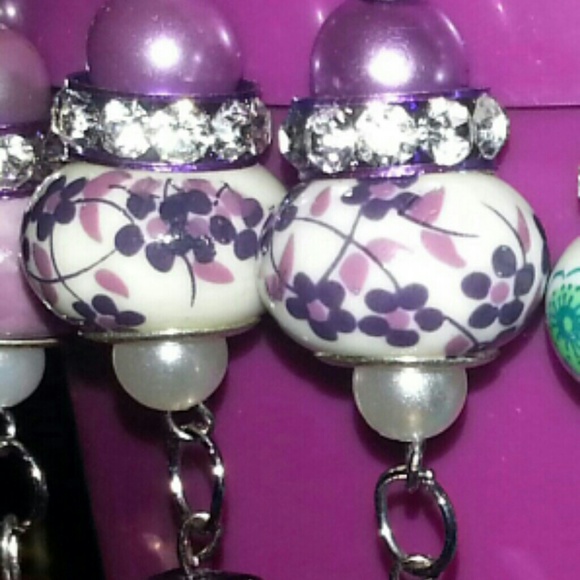 Handmade dangle earrings - Picture 3 of 3