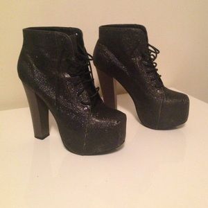 Black booties size 9!