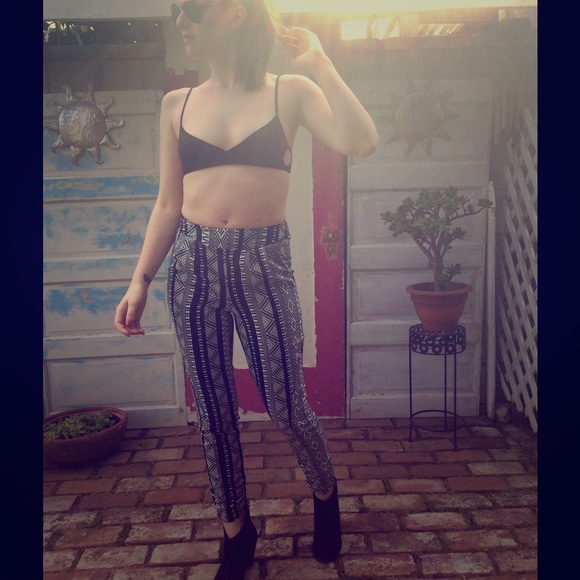 Black/White Tribal print pull on pants