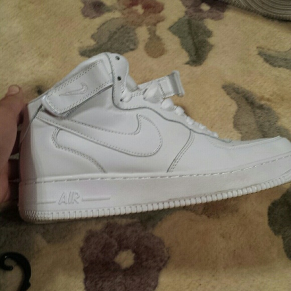 Nike air foces 1 - Picture 2 of 4