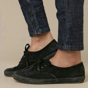 Black Sneakers