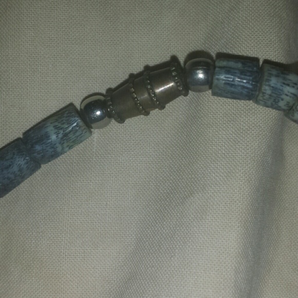 Beautiful 80's Necklace! ?? - Picture 3 of 4