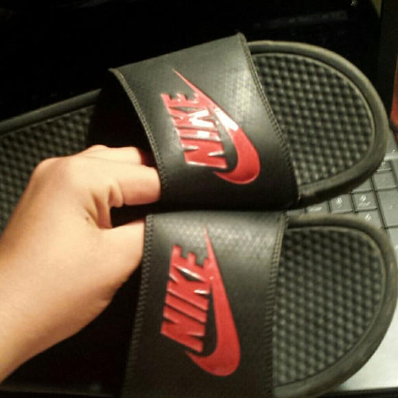 Nike slides - Picture 3 of 4