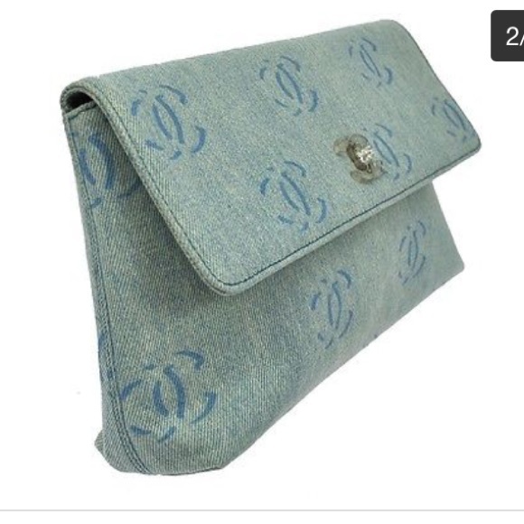CHANEL Handbags - Chanel Clutch