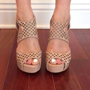 Aldo Nude/blush heel