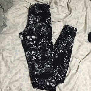 Skull n Roses Leggings