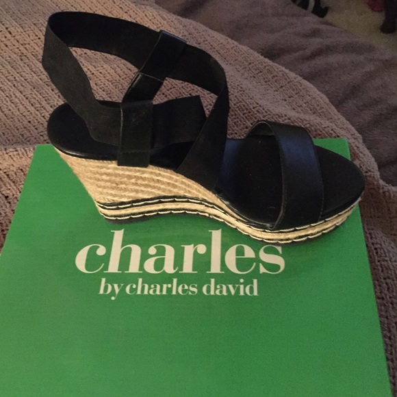 Size 6M NIB.  Charles David THEME Espadrille Wedge