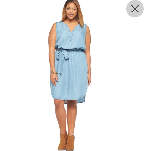 Hi low denim dress size 4x Never worn no tags