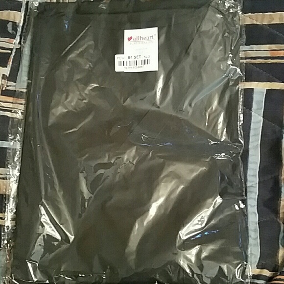 Scrubs set