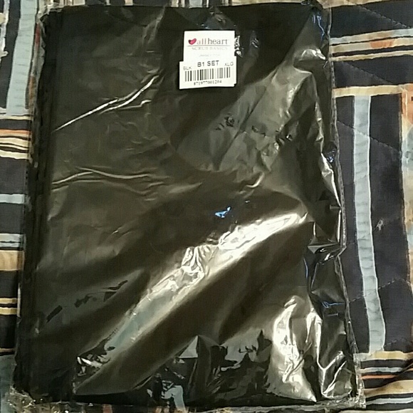 Scrub set