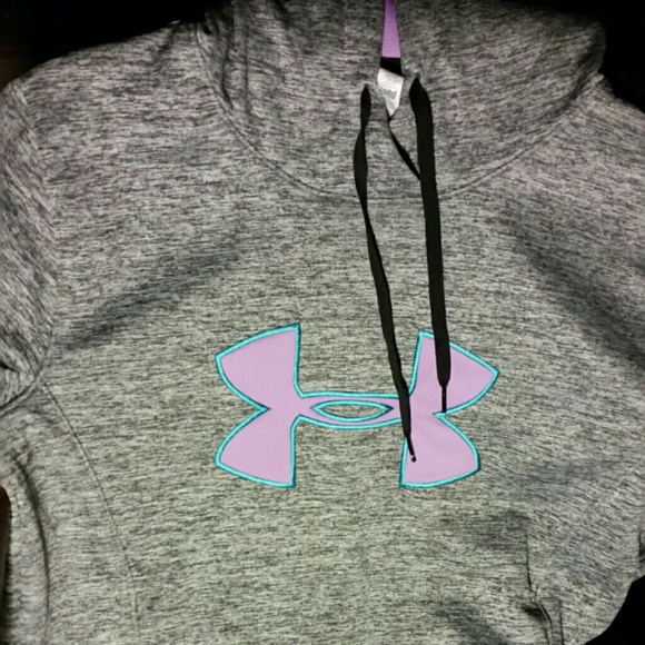 Under Armour Outerwear - NWT Under Armour Sweatshirt
