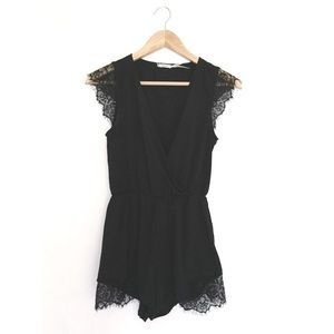✖️SOLD✖️Black kimchi blue surplice romper