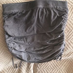 Fitted distressed skirt