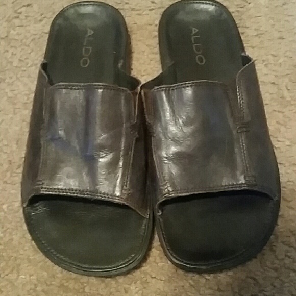 Also flip flops