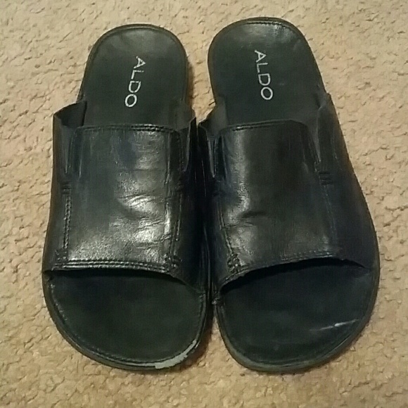 Black aldo flight flops