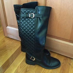 Black size 8M riding boots
