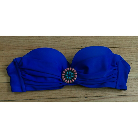 Strapless bikini top