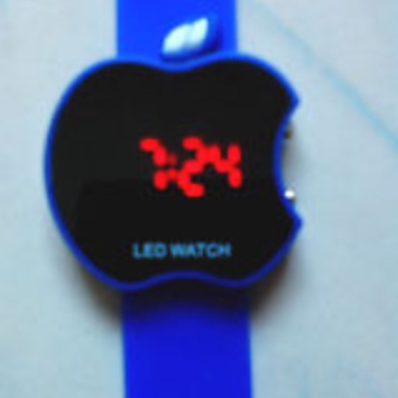 LED Apple Watch - Picture 2 of 3