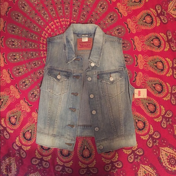 Levi denim vest