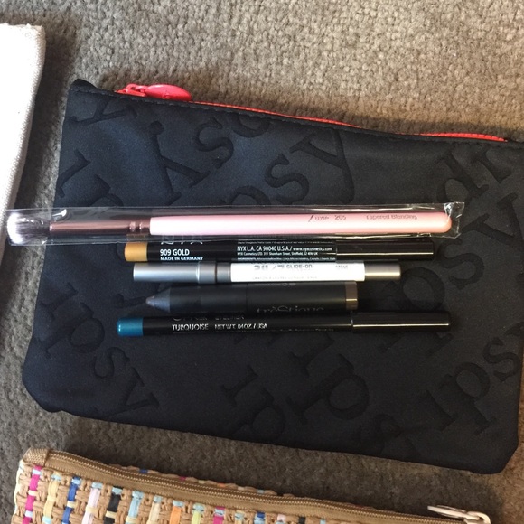 SOLD - Picture 2 of 3